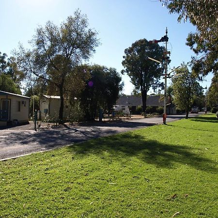 Cowra Holiday Park Экстерьер фото